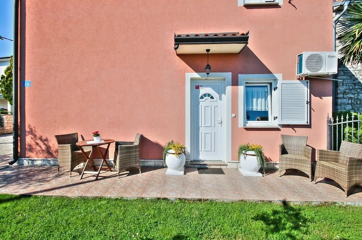 Lorena Apartments Seget  Seget (Umag)